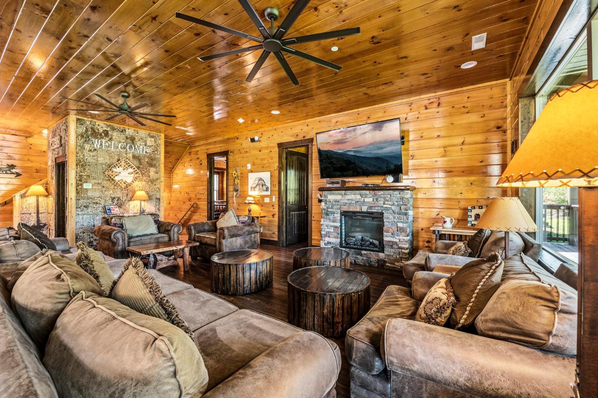The Mighty Crabapple Manor By Stony Brook Cabins Gatlinburg Exterior foto